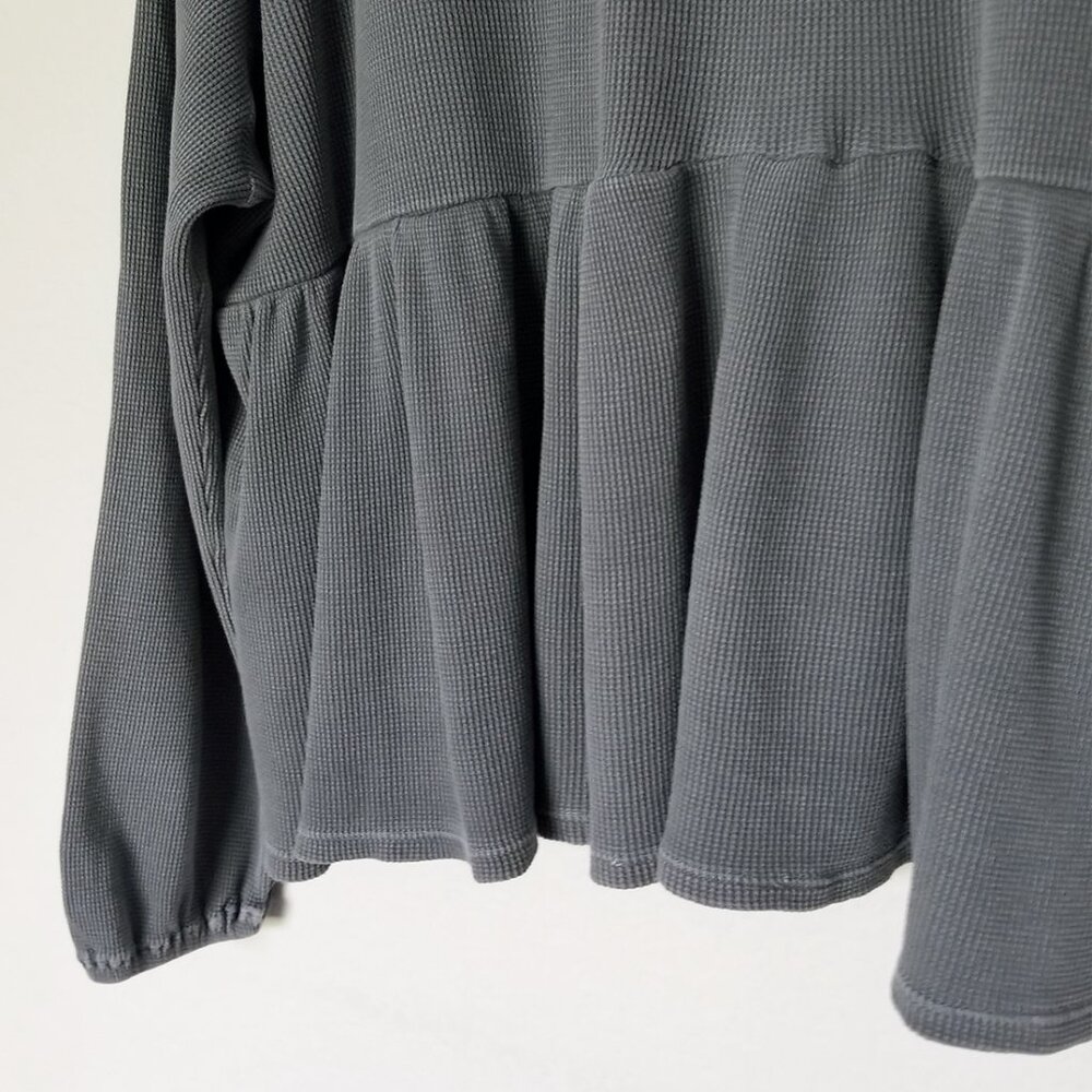 Lucky Brand Waffle Knit Peplum Top L Ebony Grey 100% Cotton Oversized Babydoll - Picture 13 of 16